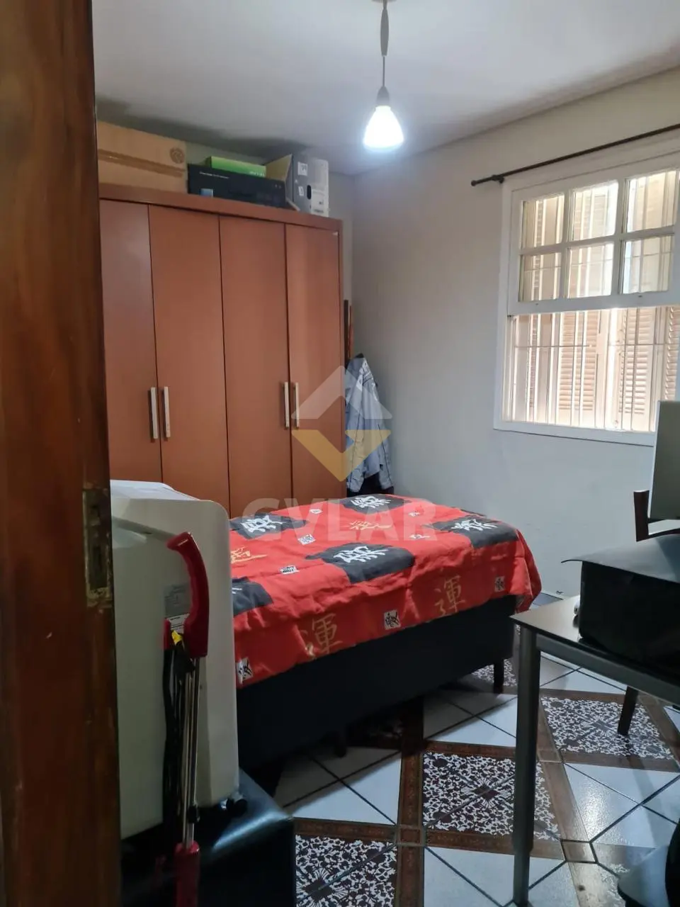 OPORTUNIDADE - CASA AMPLA EM ÓTIMA LOCALIZAÇÃO.